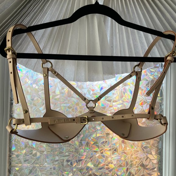 Fleet Ilya web bra in Natural - Picture 2 of 3